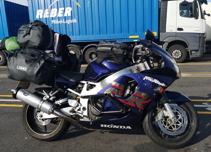 round-the-world-setting-off-on-a-fireblade-calais-to-france-ferry